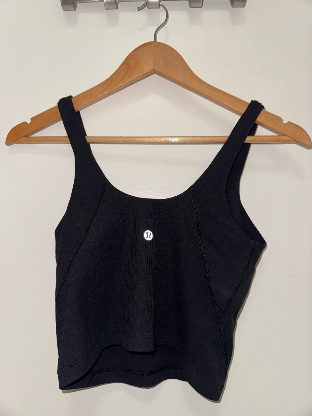 Lululemon Black Ribbed Cropped Tank Top
